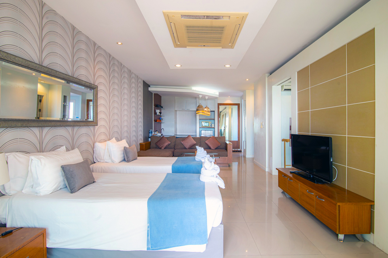 Family Sea View Suite